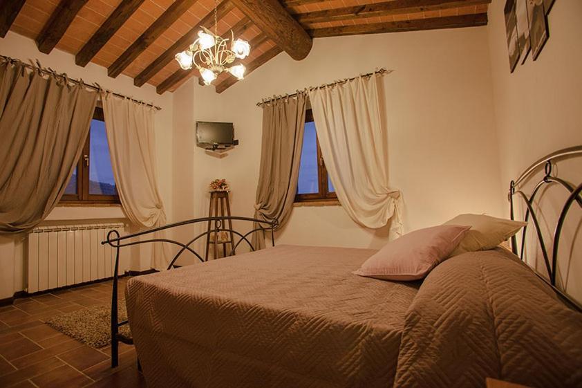 Agriturismo Casa Al Povero Volterra Exterior photo