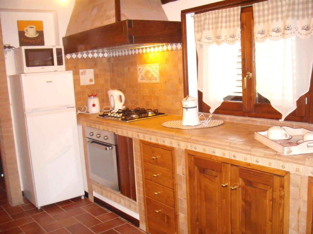 Agriturismo Casa Al Povero Volterra Exterior photo
